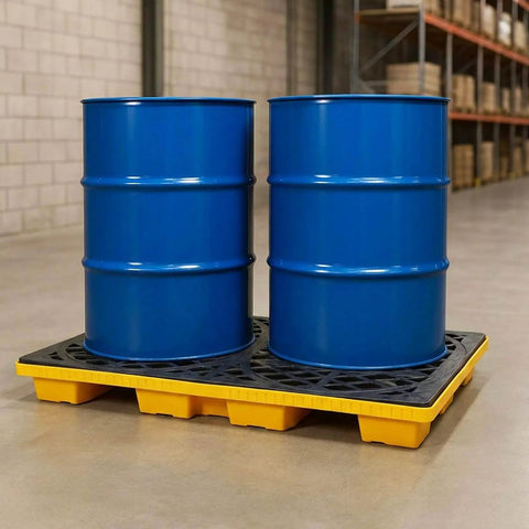 Spill Containment Platform For Industrial Use Plastic Containment Tray With Grating And Drain Outlet Heavy Duty Pallet Stackable 4400 Lbs Capacity 48 By 24 By 4 Inches Weysat with blue drums in warehouse