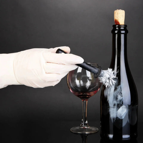 Powder Free 6 Mil Latex Gloves With Textured Grip For Medical Dental Use 1000 used in forensic examination cleaning wine bottle.