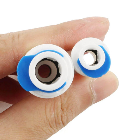 Close-up of Durable PP Quick Straight Push Connector Kit Five Pack One Quarter Inch To Three Eighths Inch OD Water Tube Fittings