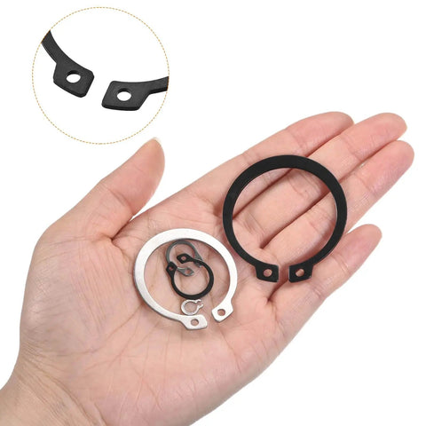 Hand holding various sizes of External Retaining Ring Kit, 145 Pieces, 10 Sizes From M5 To M14, 65Mn Carbon Steel Circlip Snap Rings Assortment