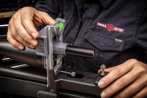 Complete Scope Mounting Kit And Precision Leveling System For Rifles That Lets You Level Align And Square Your Scope With Real Avid Quality For Gunsmiths And Hunters Ideal For Accurate No Fuss Mounting On Any Receiver And Barrel.