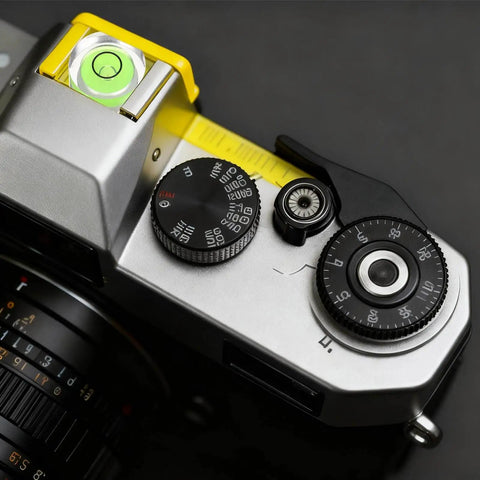 Five Pack Round Bubble Levels 30x10mm Mini Circular Bullseye Spirit Levels installed on camera