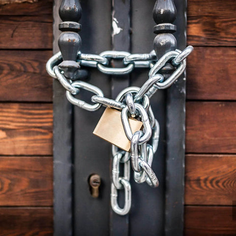 ✝️ 5/32 Inch x 32 Feet Stainless Steel Coil Chain Link, 4mm x 10m Proof Coil Chain, Metal Safety Chain securing a door