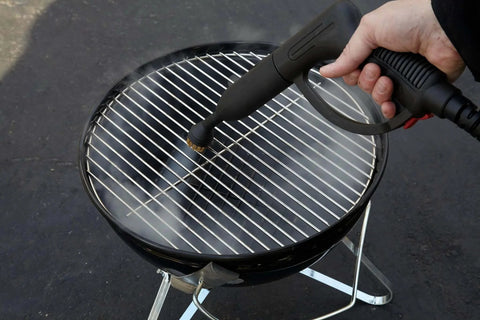 Using Wagner Spraytech C900050.M SteamMachine Nylon and Brass Brush Pack to clean a barbecue grill with steam.
