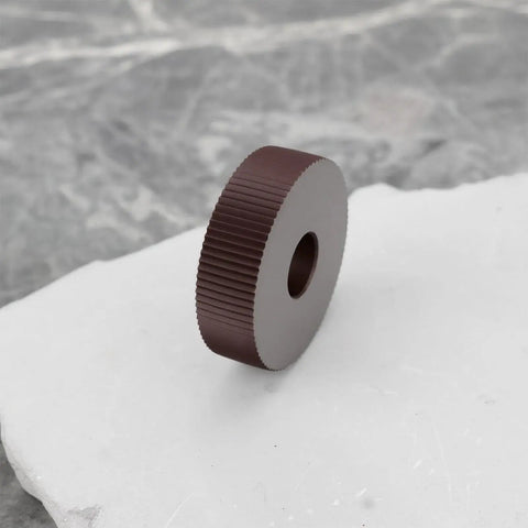 Close-up of single P1.0mm straight knurling wheel, 28x8x8mm steel roller, for knurling tools and lathe holders in metalworking.