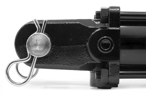 Close-up of Wen TR4024 Tie Rod Hydraulic Cylinder 2500 PSI Four Inch Bore Twenty Four Inch Stroke With Half Inch Rod end section