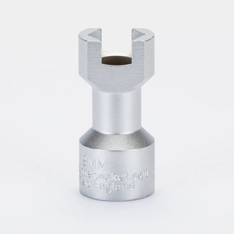 Unistrust Socket For One And Five Eighths Inch Tall Strut Channel With One Half Inch Drive Compatible With All One And Five Eighths Inch Tall Channel Two And A Half Inch Overall Length Zinc Plated British Design And Manufacture CSM12, front view showing zinc plating and 0.5-inch drive opening.