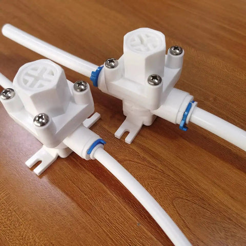Water Pressure Relief Regulator For Reverse Osmosis Systems With One Quarter Inch OD Tube Push To Quick Connect Fittings Reducing Valve