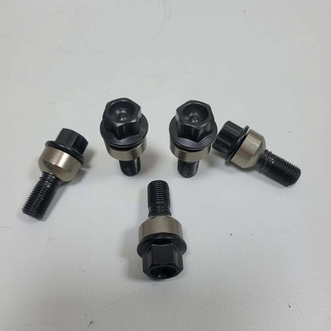 Parts NO# WHT006978 Wheel Bolt 5pack displayed on white background, showing five black and silver bolts for 5-lug wheels