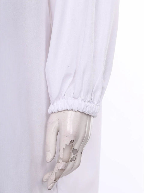 Close-up of sleeve on Unisex Lab Coat For Work In Cleanrooms Durable 100 Polyester White XX Large With Hatless Or Hooded Style by iiniim